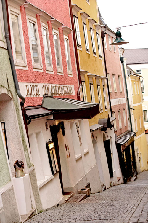 Ansicht Goldener Brunnen Traungasse